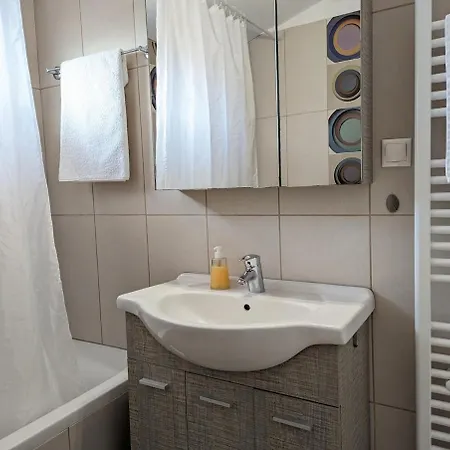 Nostos Apartman *